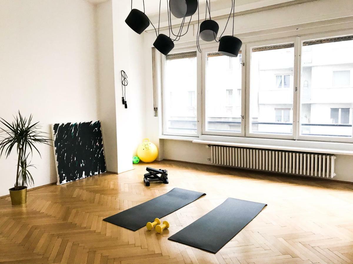 Spacious Bauhaus Icon Flat With Fitness Room In Central Buda, Close To The River And Margaret Island Budapesta Exterior foto